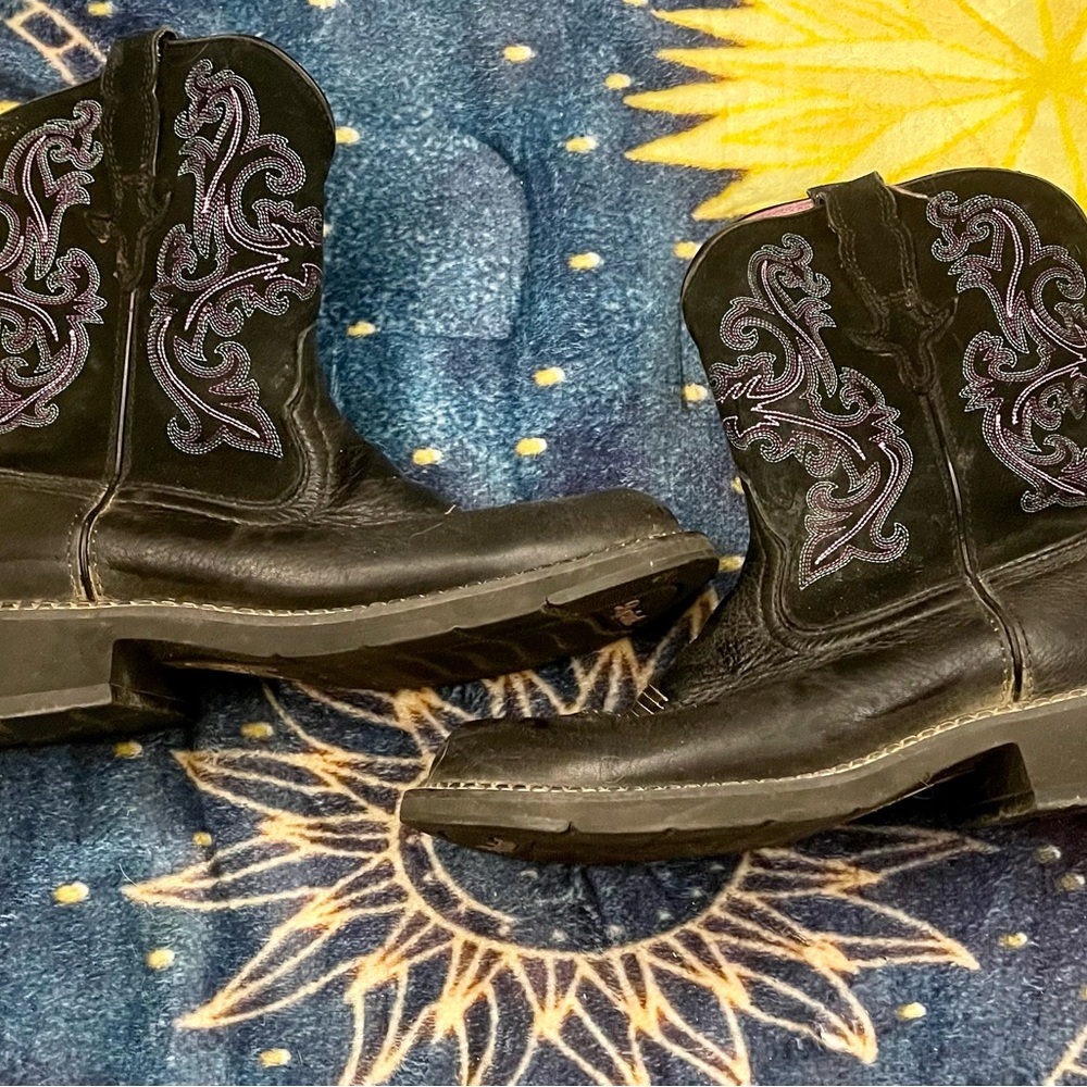 Women's Ariat Fat Baby black & purple Western cowboy boots size 10B.